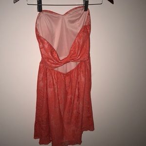 Orange strapless short dress